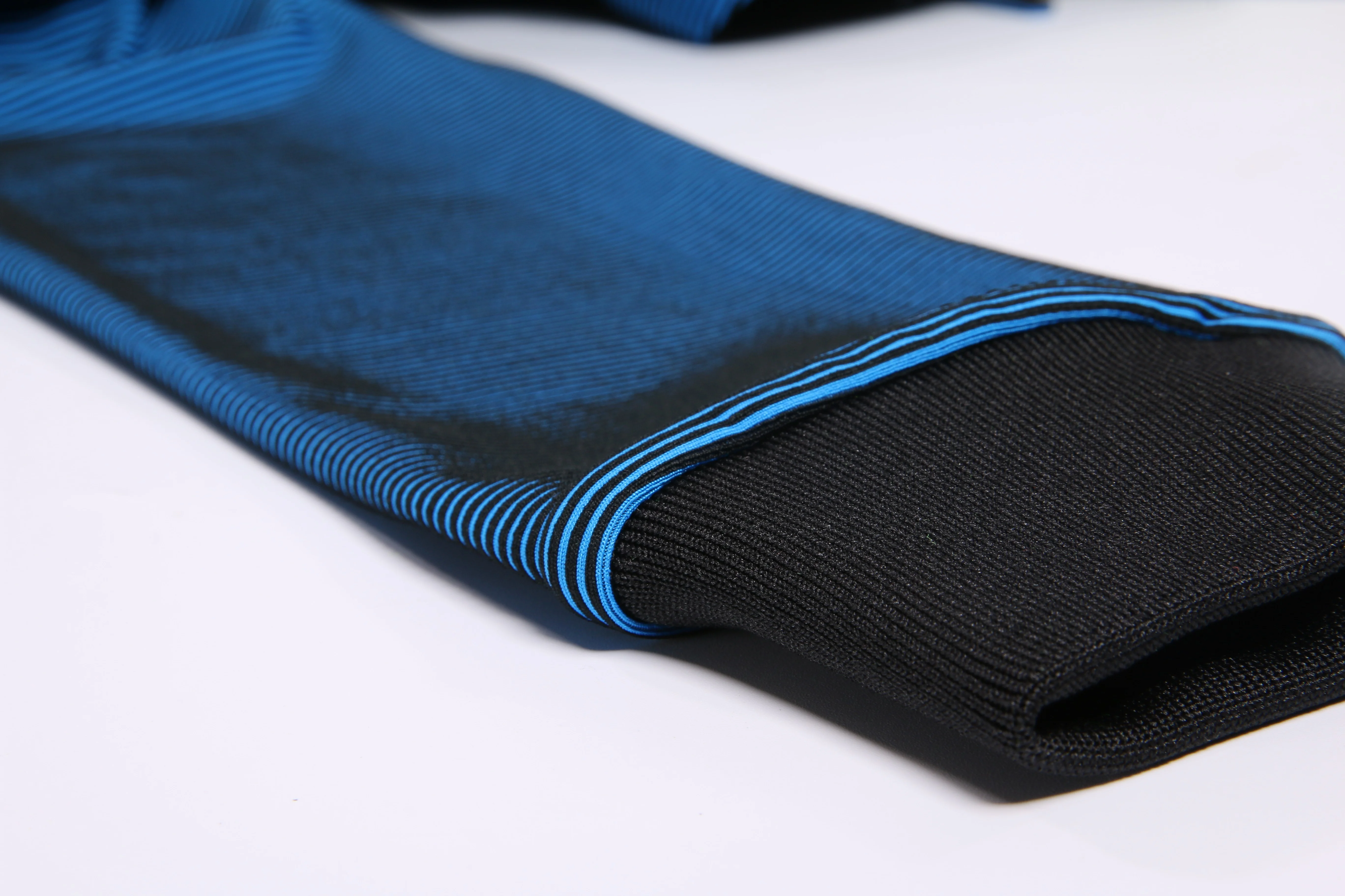 CHAQUETA DE CHÁNDAL MONTES NEGRO - Image 9